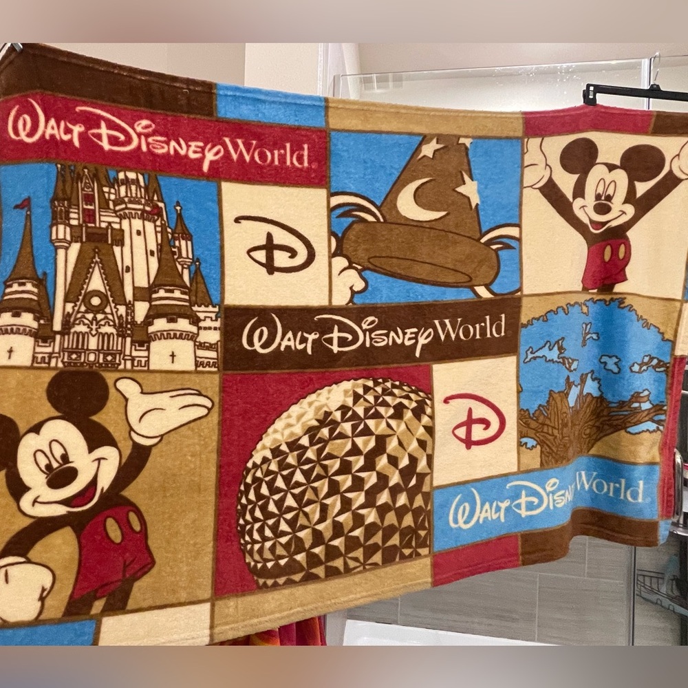 Walt Disney World Mickey Icon Patchwork Throw Blanket -58x40